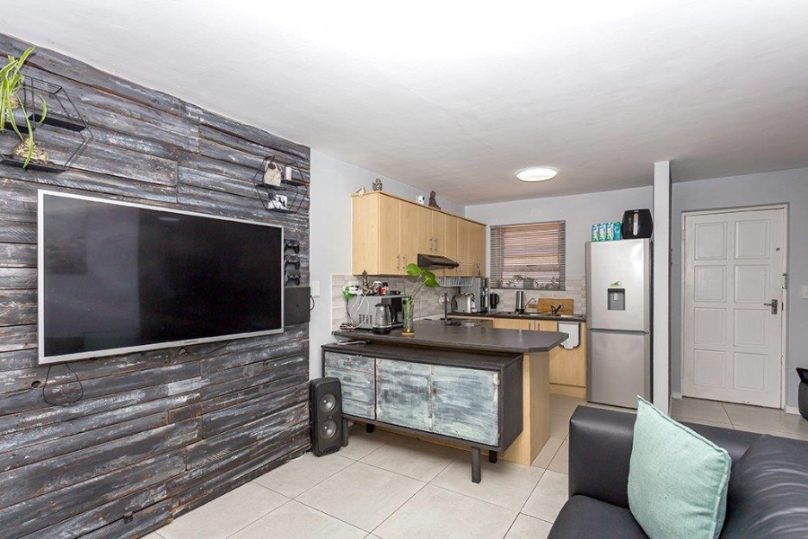 2 Bedroom Property for Sale in Table View Western Cape